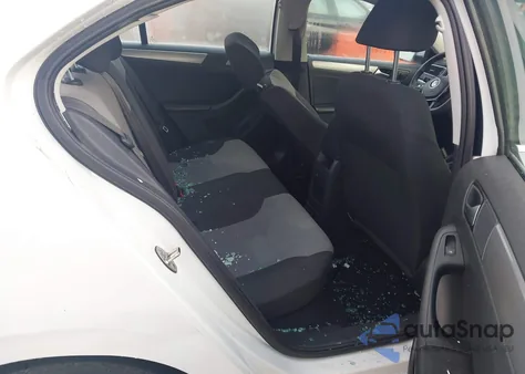 2017 Volkswagen Jetta 1.4T S z USA, uszkodzony, nr VIN 3VW2B7AJ5HM350166